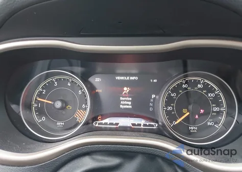 2015 Jeep Cherokee Limited z USA, uszkodzony, nr VIN 1C4PJLDB2FW580267